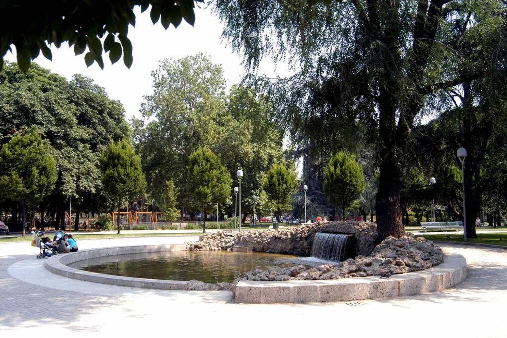 Artistic Apartment Park Мілан Екстер'єр фото